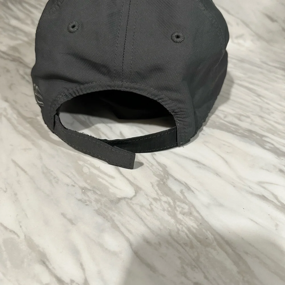 Grey Cap - Picture 3 of 4